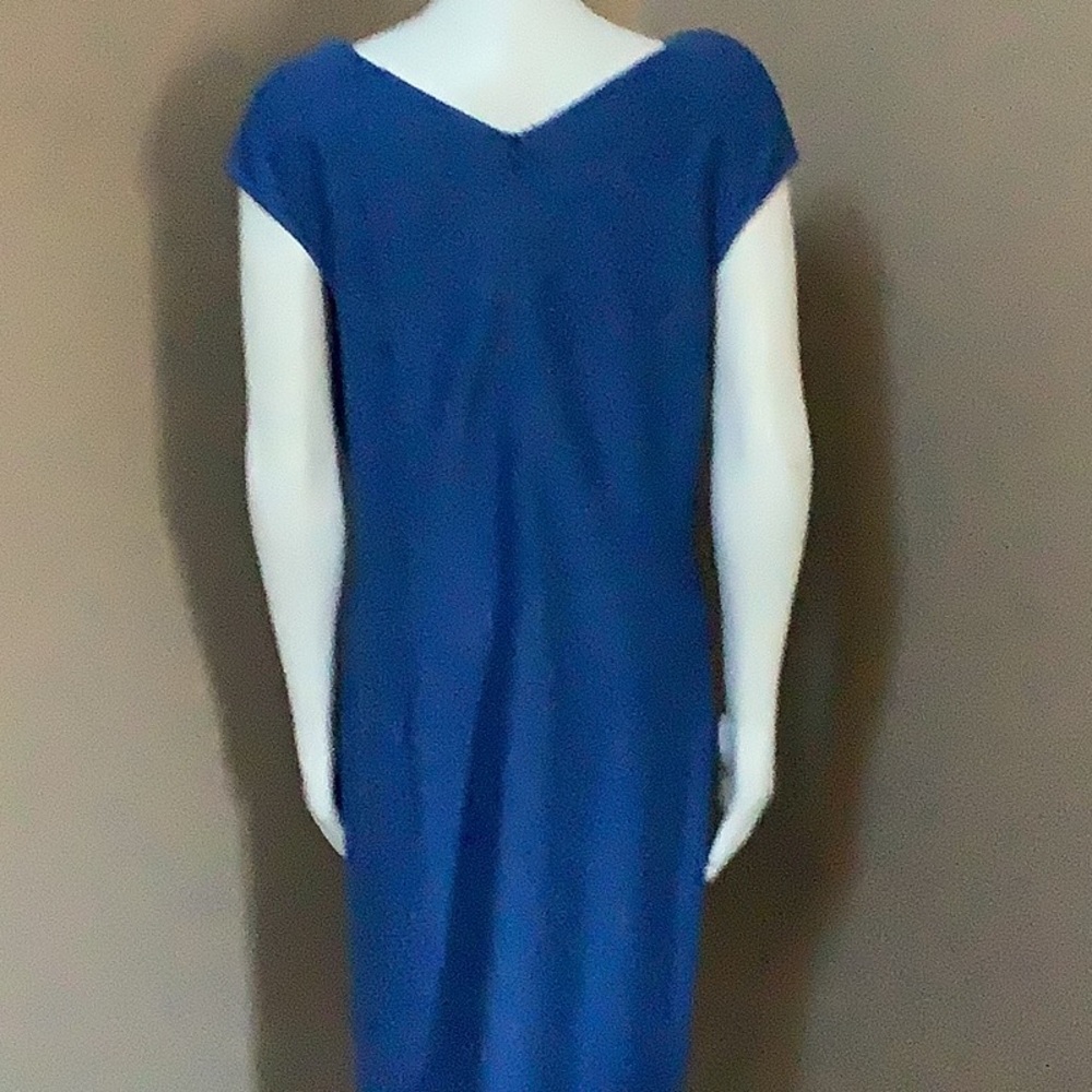 St. John Blue Sleeveless Knee-length Sheath - Picture 6 of 12